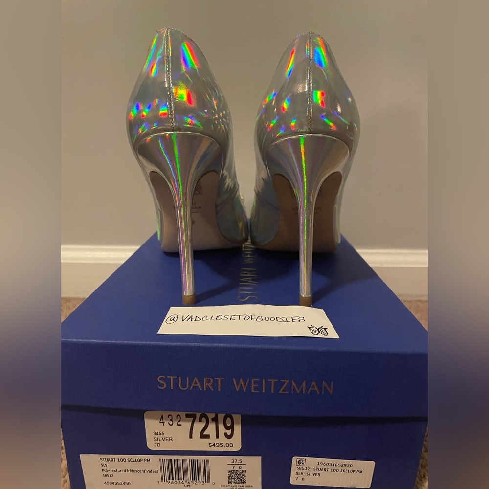Stuart Weitzman Scallop Pumps - Picture 3 of 5